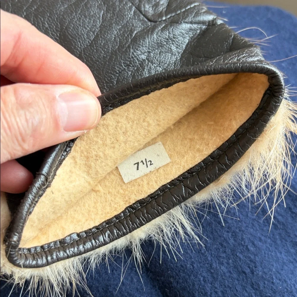 Brown Leather and Fur Mittens - Picture 4 of 4